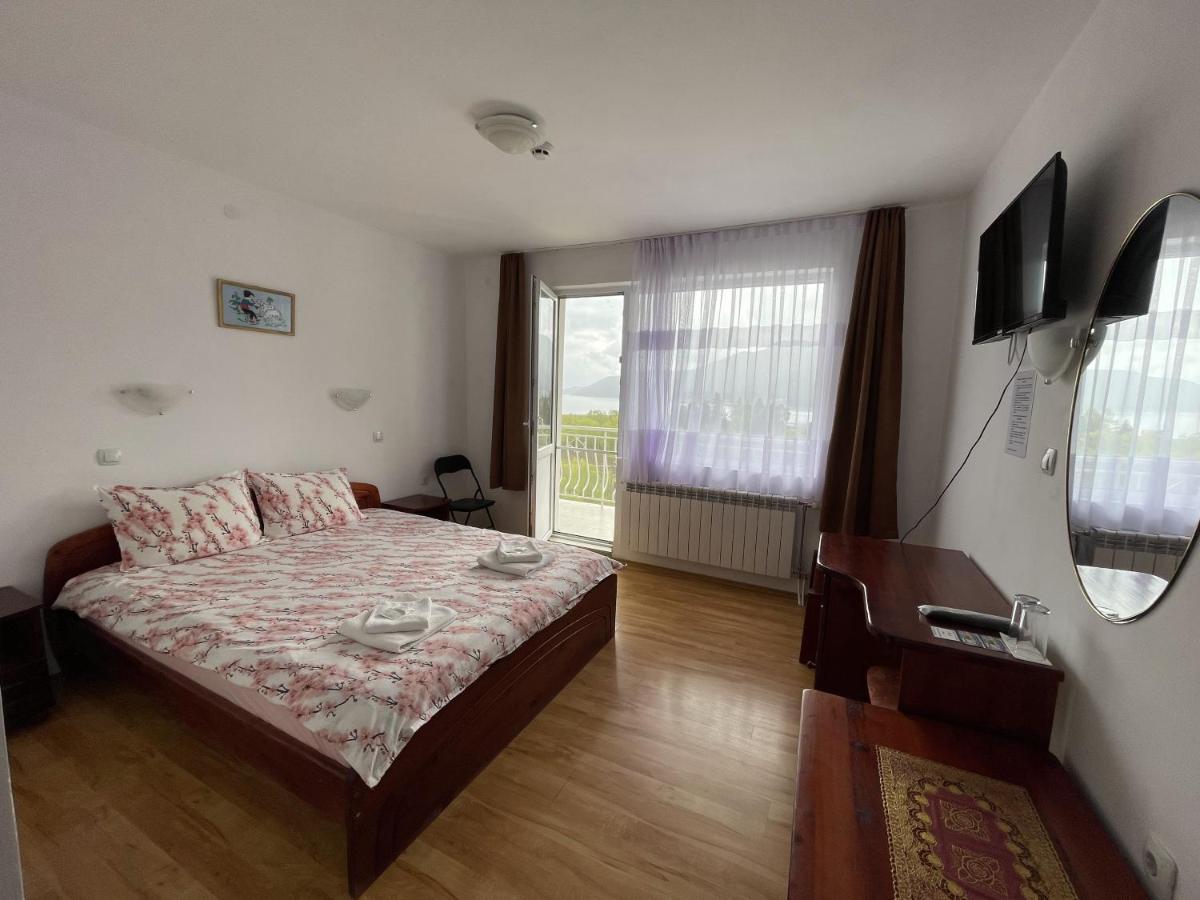 Family Hotel Panorama Sarnitsa Εξωτερικό φωτογραφία