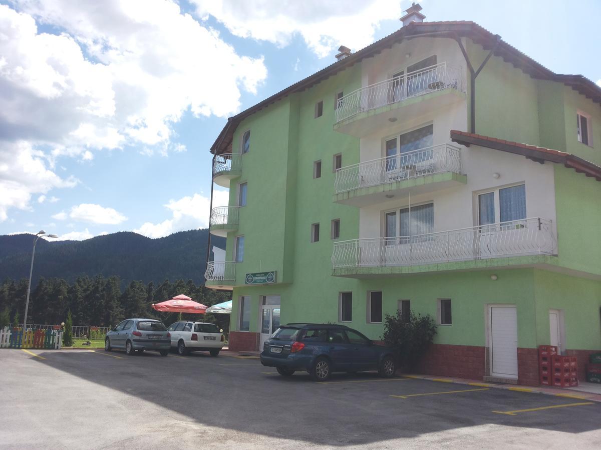 Family Hotel Panorama Sarnitsa Εξωτερικό φωτογραφία